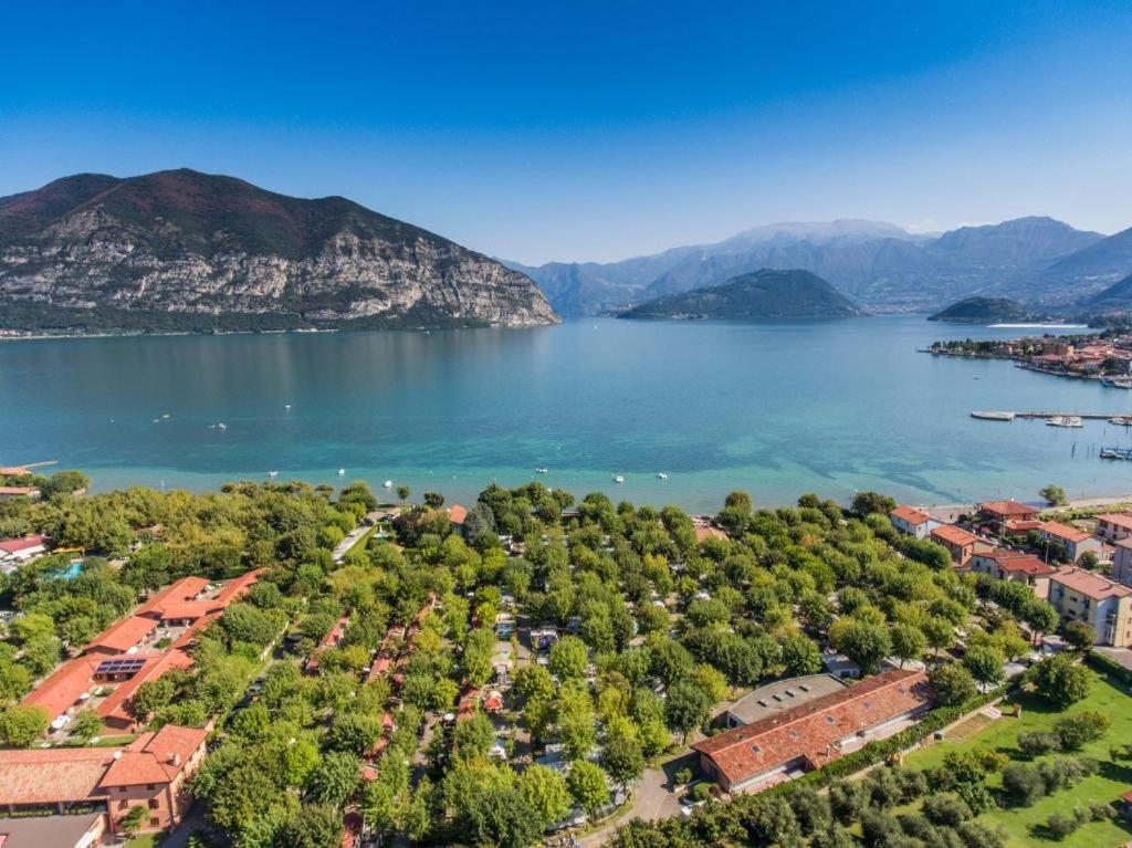 Estivo Premium Deluxe Mobile Homes On Camping Del Sole Village Iseo Dış mekan fotoğraf