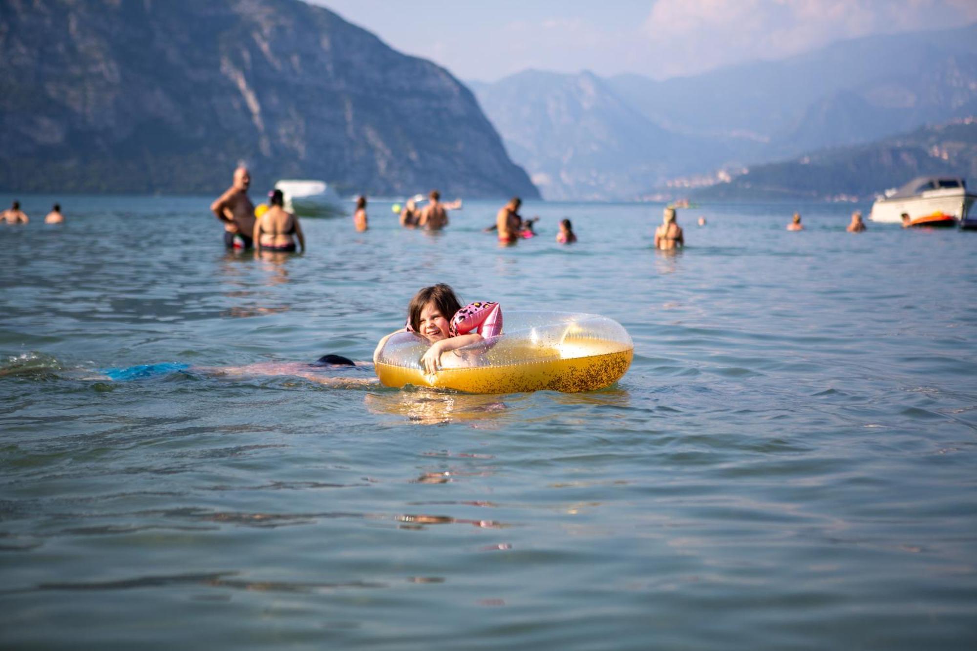 Estivo Premium Deluxe Mobile Homes On Camping Del Sole Village Iseo Dış mekan fotoğraf