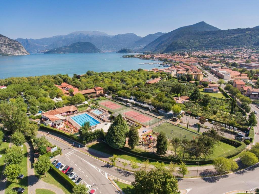 Estivo Premium Deluxe Mobile Homes On Camping Del Sole Village Iseo Dış mekan fotoğraf